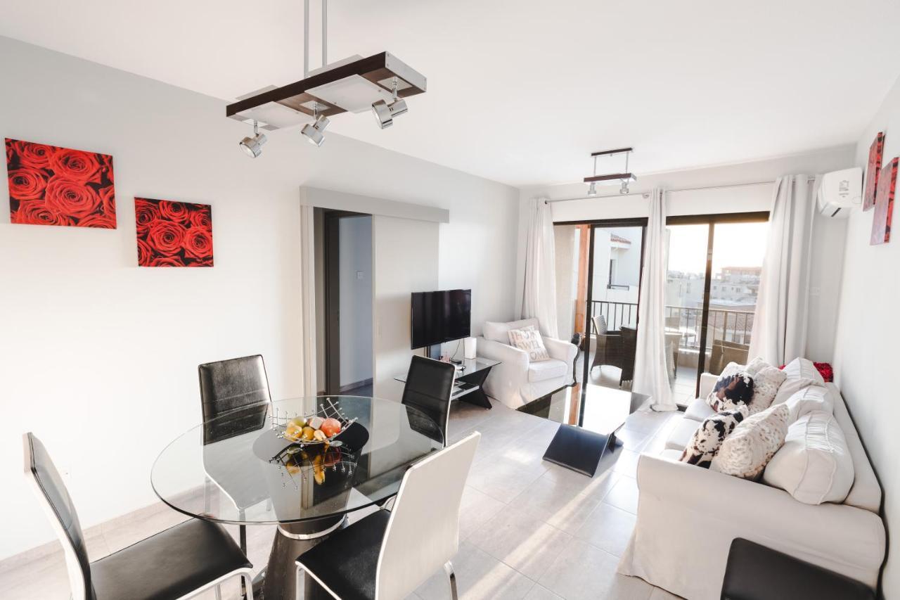 Alexis Apartments - Lovely 2-Bedroom With Swimming Pool Πάφος Εξωτερικό φωτογραφία