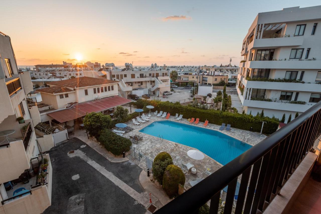 Alexis Apartments - Lovely 2-Bedroom With Swimming Pool Πάφος Εξωτερικό φωτογραφία